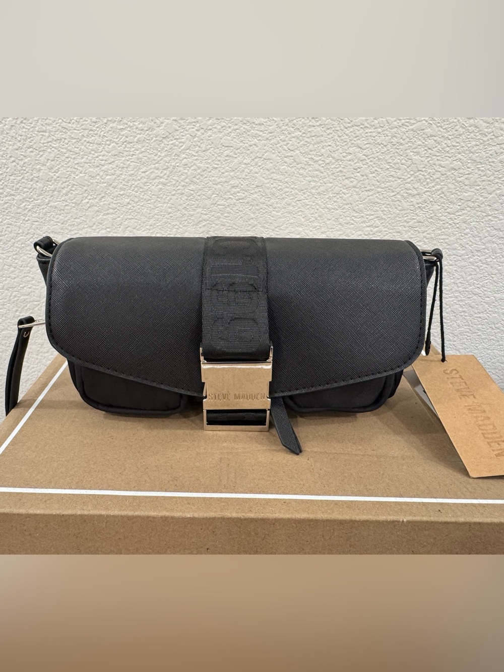 NWT Steve Madden black messenger bag